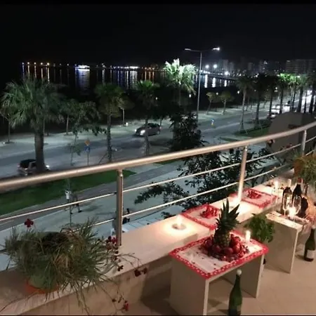Appartamento Beachfront 140 Metters With Big Veranda And Big Balcony Seafront Vlorë