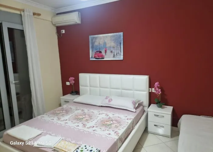 Beachfront 140 Metters With Big Veranda And Big Balcony Seafront Lejlighed *