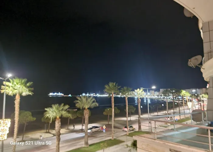 Apartmán Beachfront 140 Metters With Big Veranda And Big Balcony Seafront